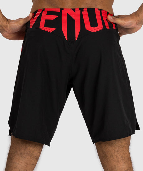 Calções de MMA Venum Light 5.0 – Preto/Vermelho