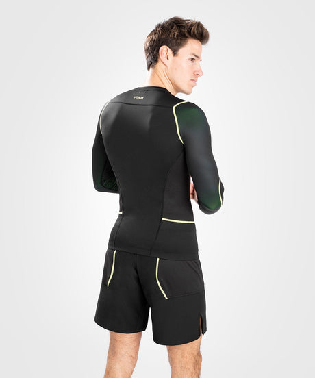 Venum Rashguard Fusion 2.0 Manga Comprida – Preto/Amarelo – Rashguard
