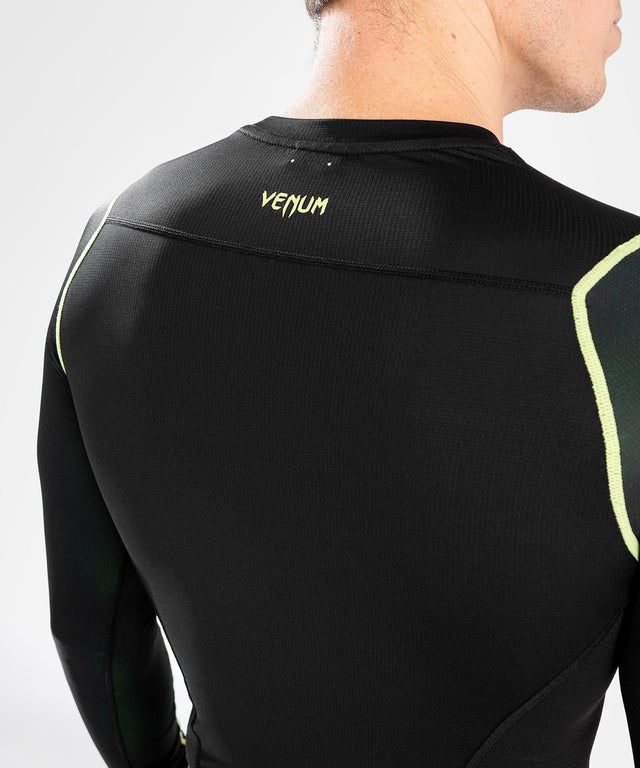 Venum Rashguard Fusion 2.0 Manga Comprida – Preto/Amarelo – Rashguard