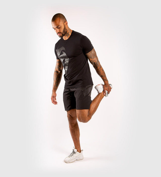 T-shirt Venum Giant – Preto