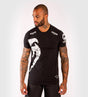 T-shirt Venum Giant – Preto/Branco