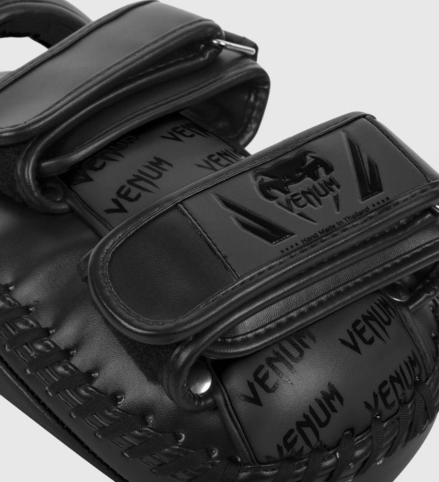 Pady Muay Thai Venum Thai Pads Light – Czarne